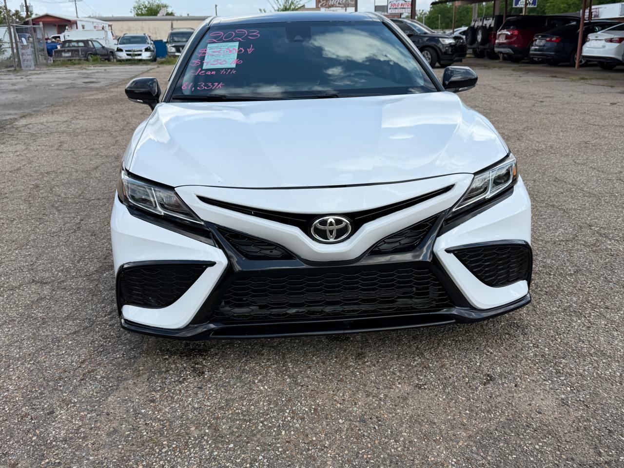 Toyota Camry SE 2023