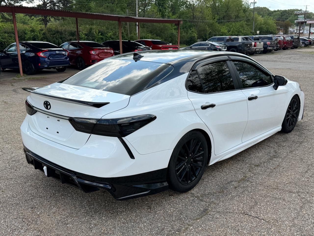 Toyota Camry SE 2023