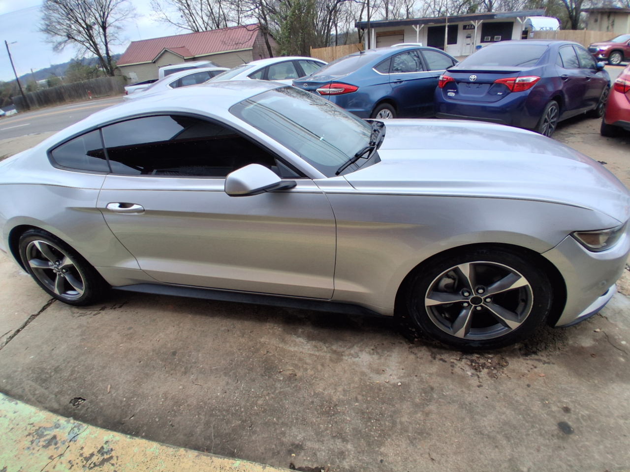 Ford Mustang V6 Coupe 2015