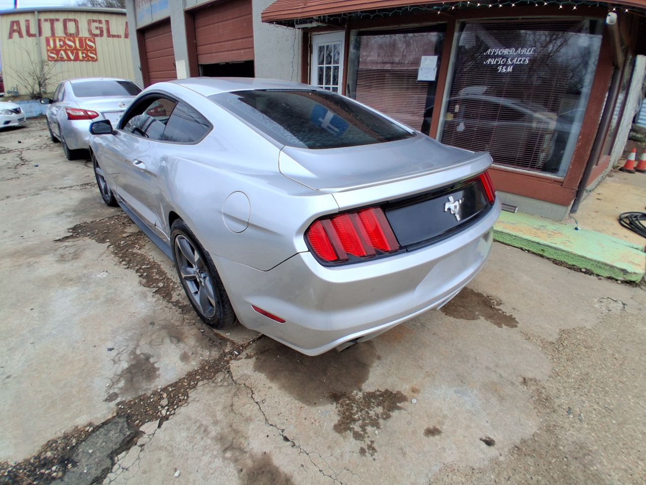 Ford Mustang V6 Coupe 2015