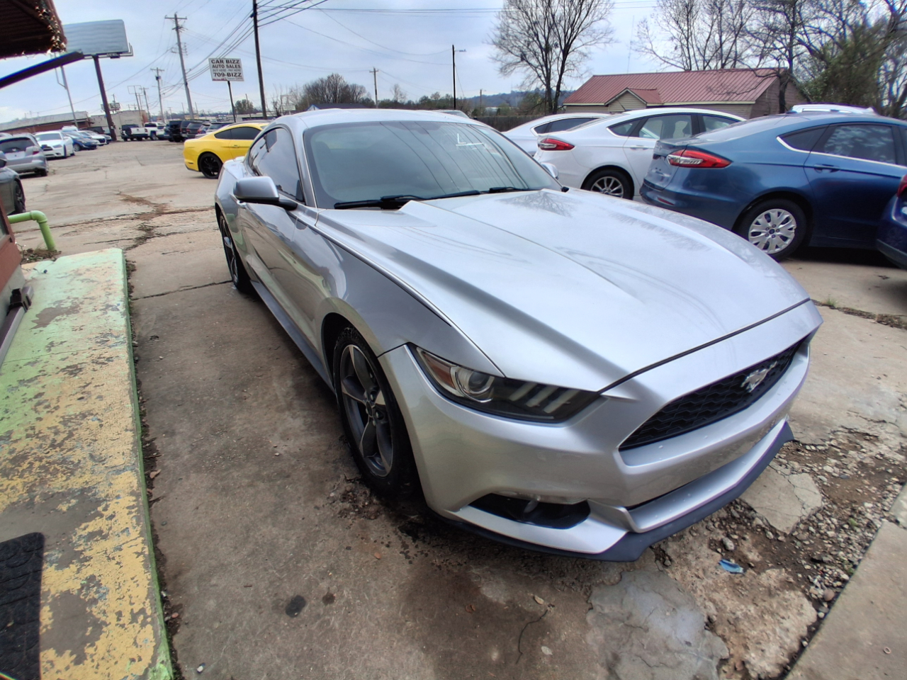 Ford Mustang V6 Coupe 2015