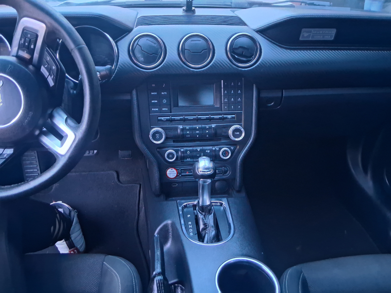 Ford Mustang V6 Coupe 2015