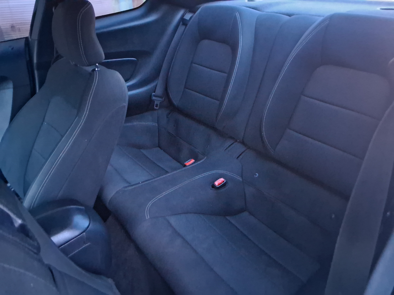 Ford Mustang V6 Coupe 2015