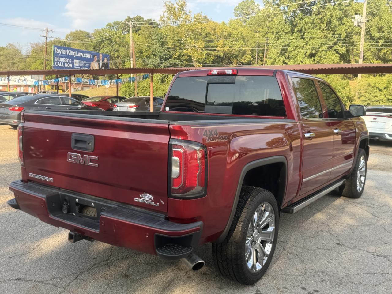 GMC Sierra 1500 4WD Crew Cab 143.5" Denali 2018