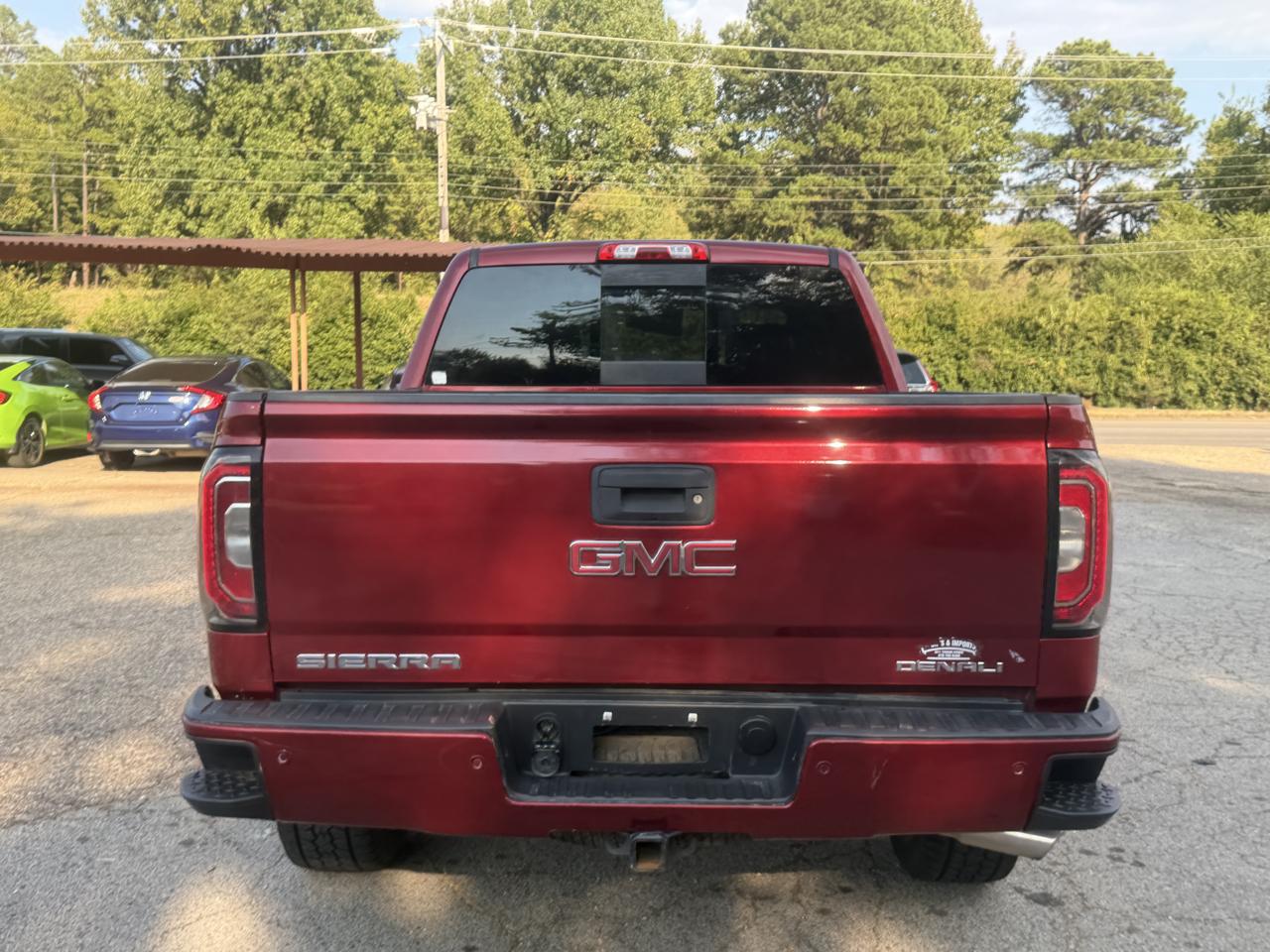 GMC Sierra 1500 4WD Crew Cab 143.5" Denali 2018