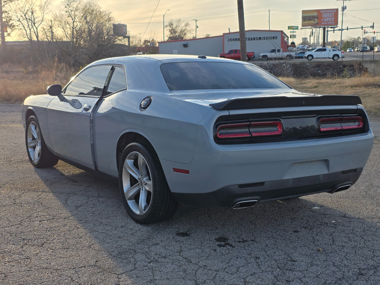 Dodge Challenger SXT 2022