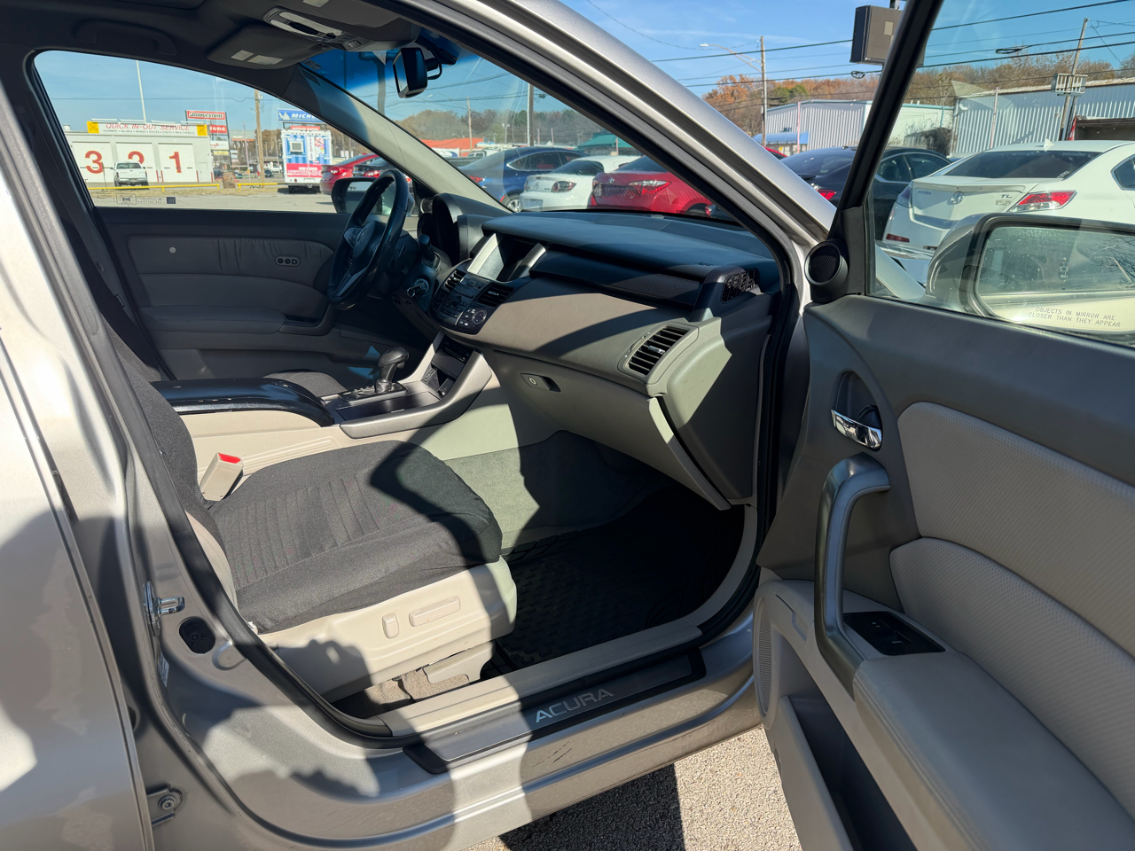 Acura RDX 5-Spd AT 2011