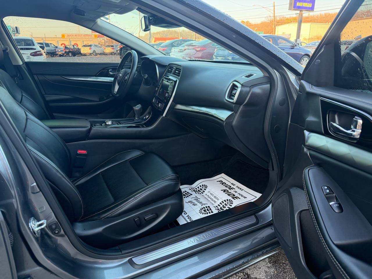 Nissan Maxima 3.5 SV 2023