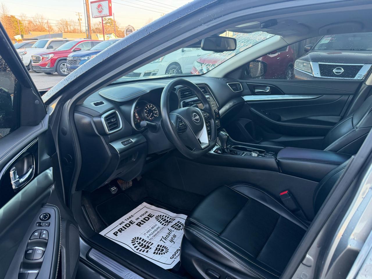 Nissan Maxima 3.5 SV 2023