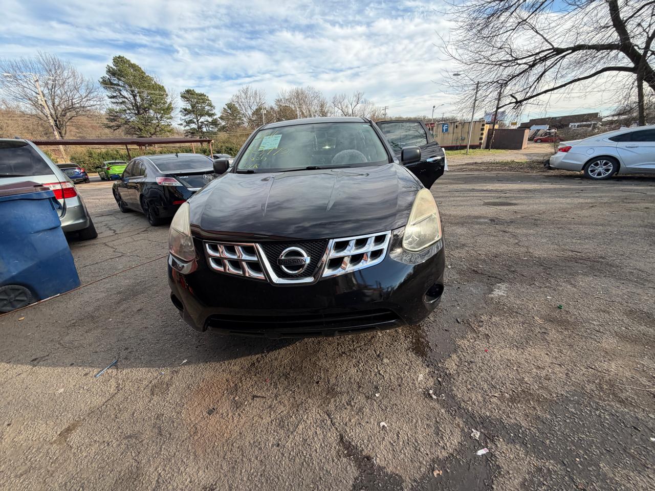 Nissan Rogue S FWD Krom Edition 2011