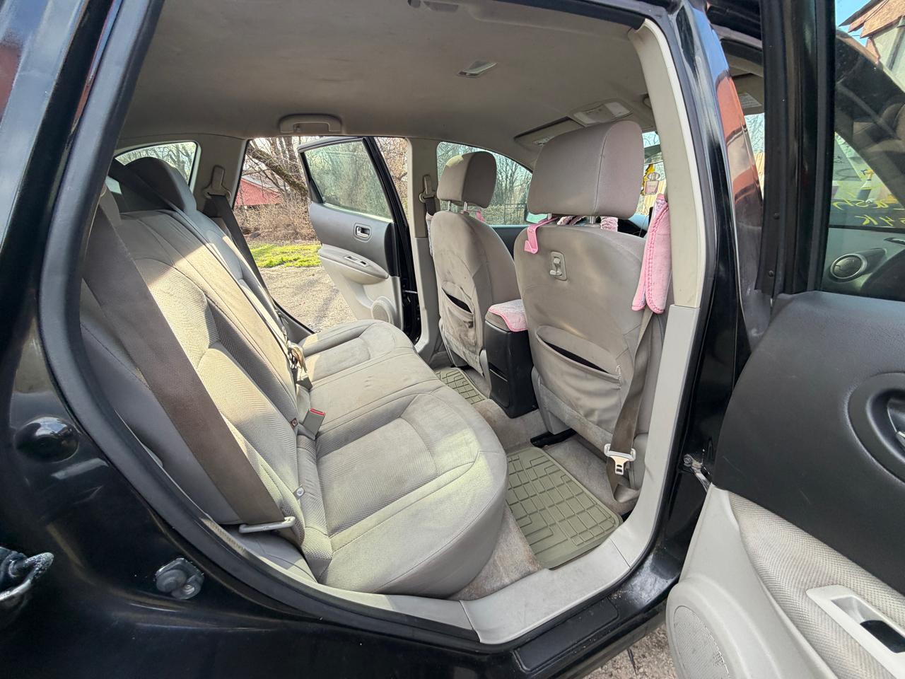 Nissan Rogue S FWD Krom Edition 2011