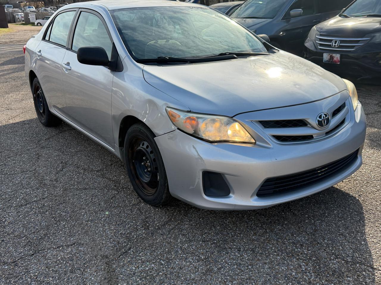 Toyota Corolla S 5-Speed MT 2012