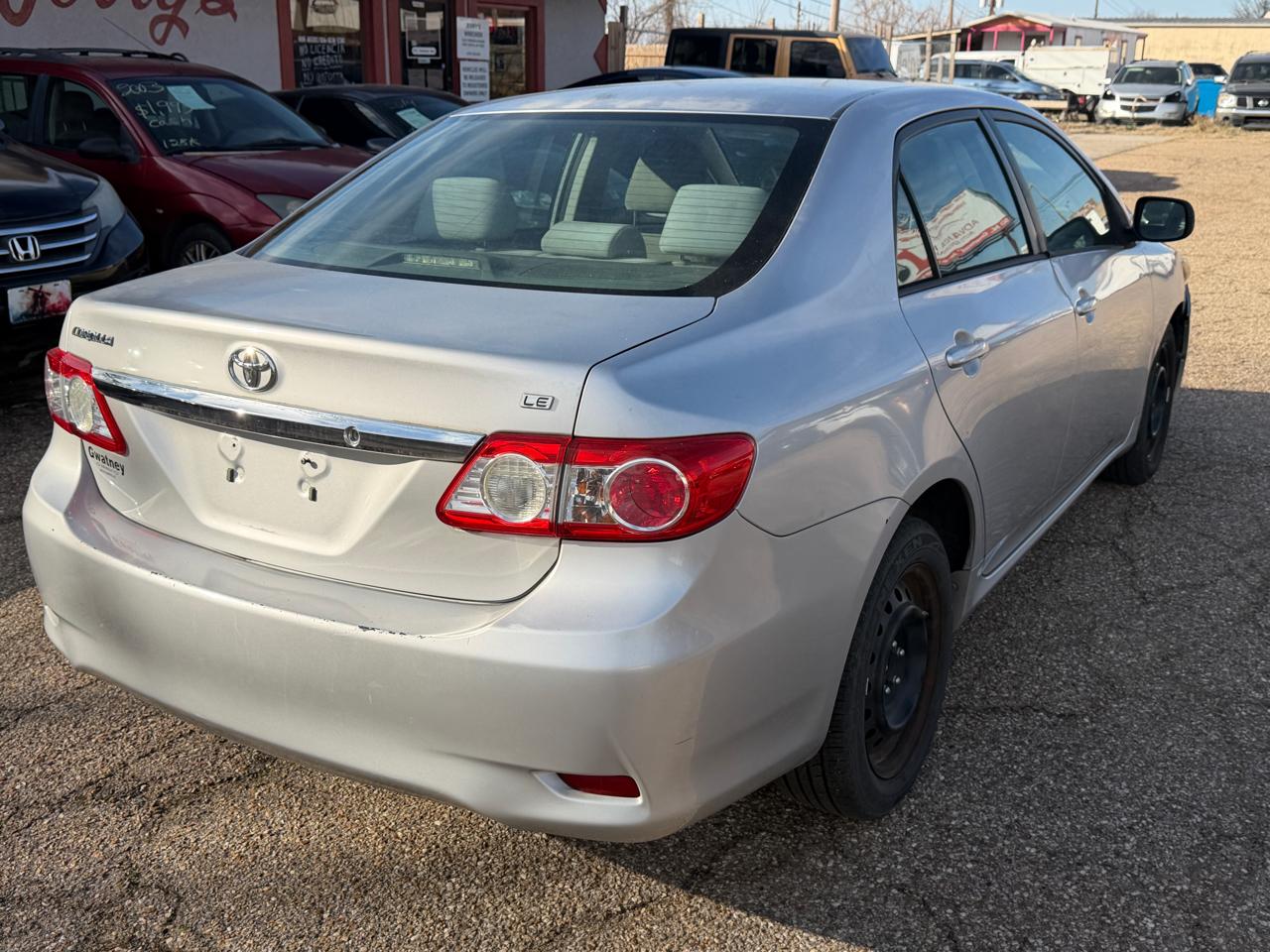 Toyota Corolla S 5-Speed MT 2012