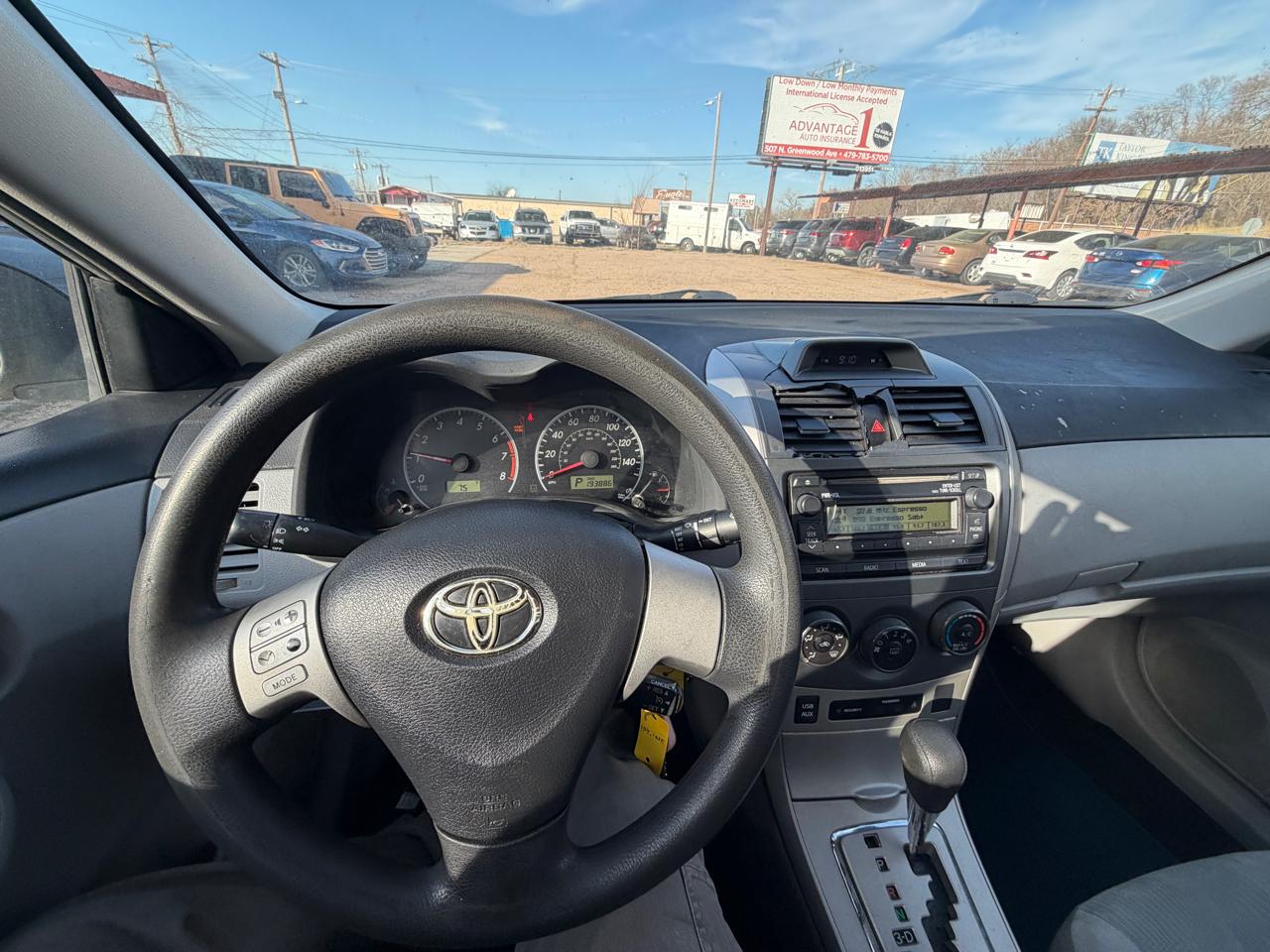 Toyota Corolla S 5-Speed MT 2012