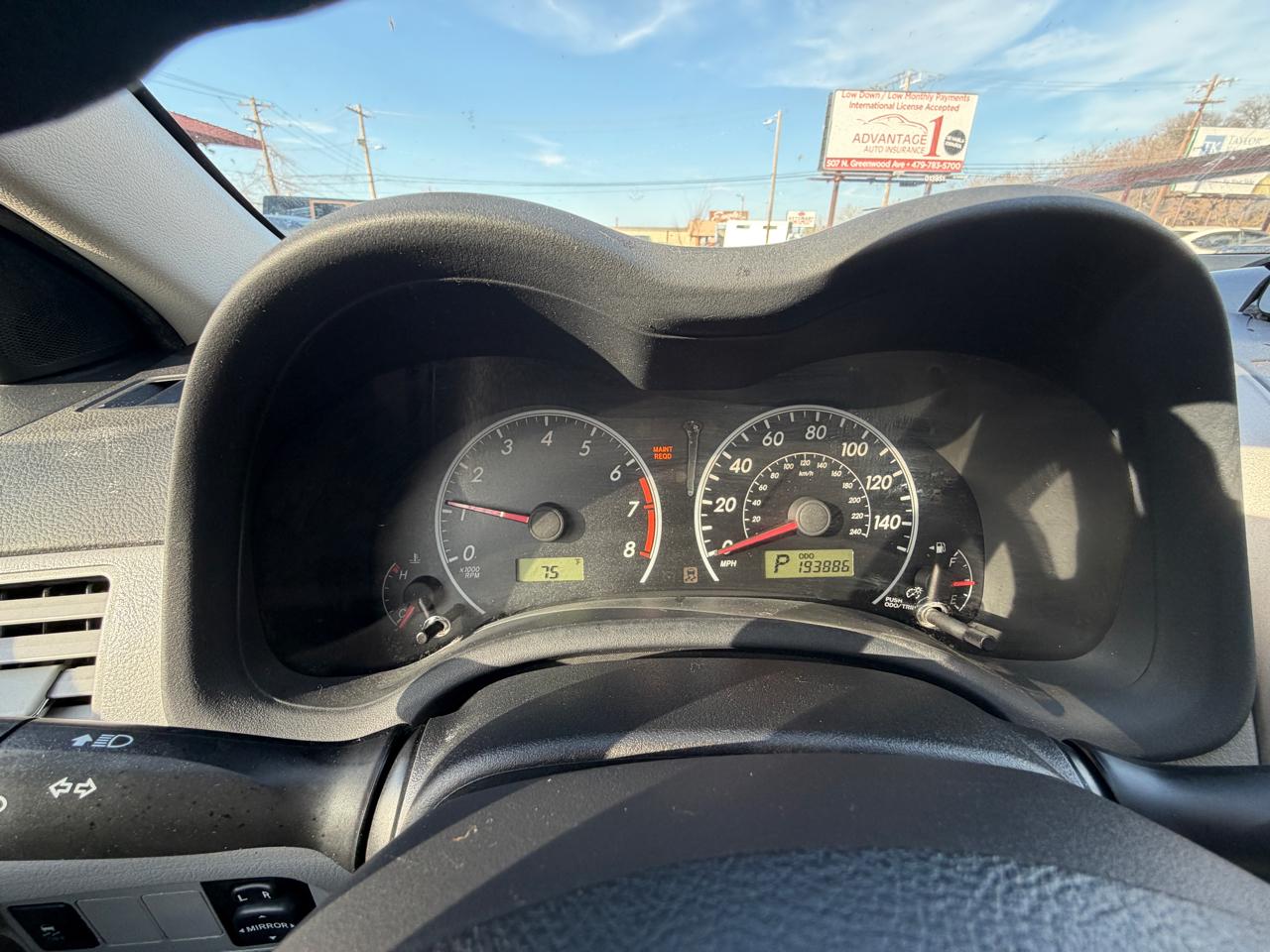 Toyota Corolla S 5-Speed MT 2012