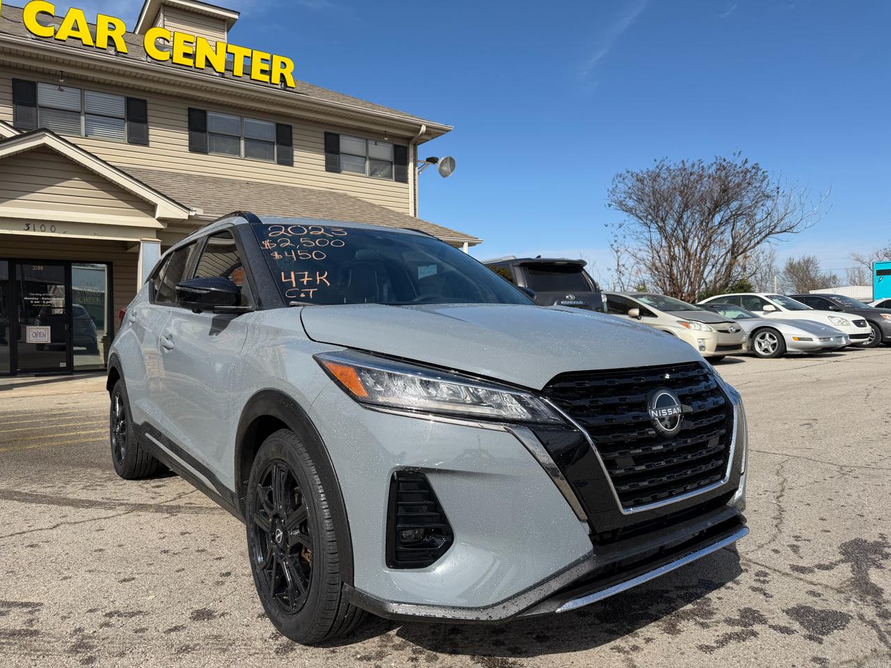 2023 Nissan Kicks SR