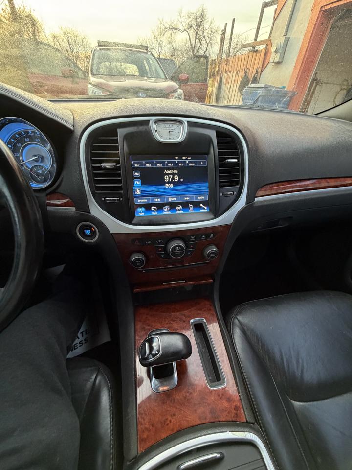 Chrysler 300 RWD 2013