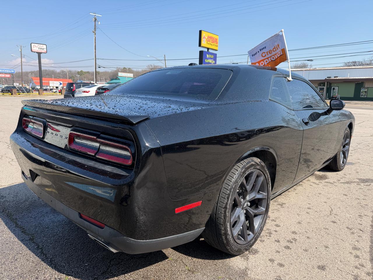 Dodge Challenger SXT 2021