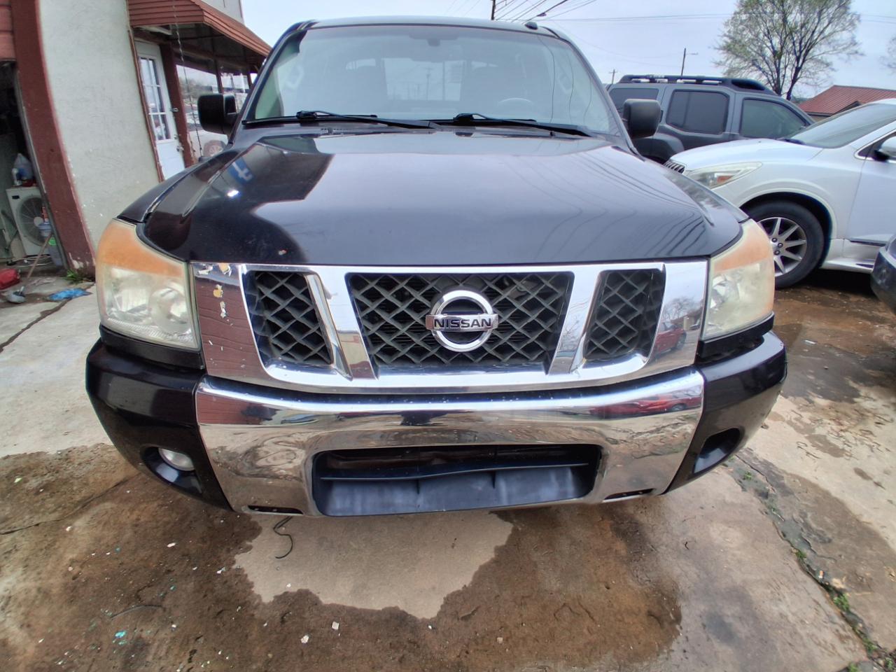 Nissan Titan SV Crew Cab 2WD 2013