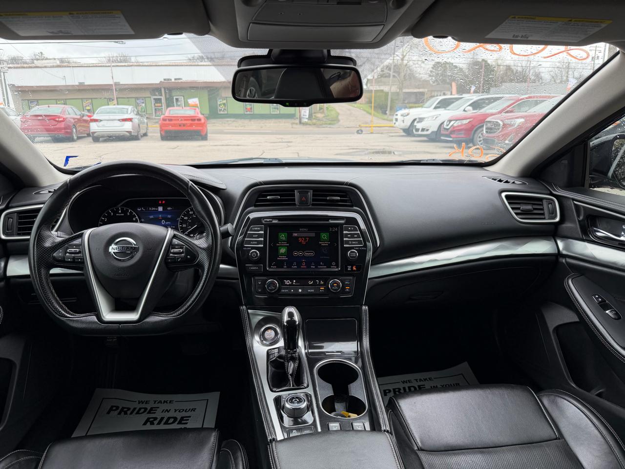 Nissan Maxima 3.5 SV 2020