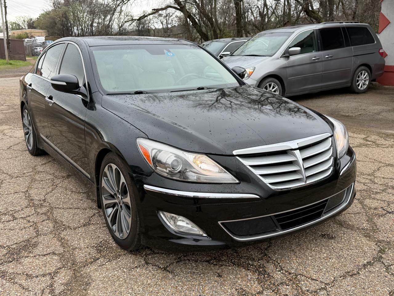 Hyundai Genesis 5.0L R-Spec 2013