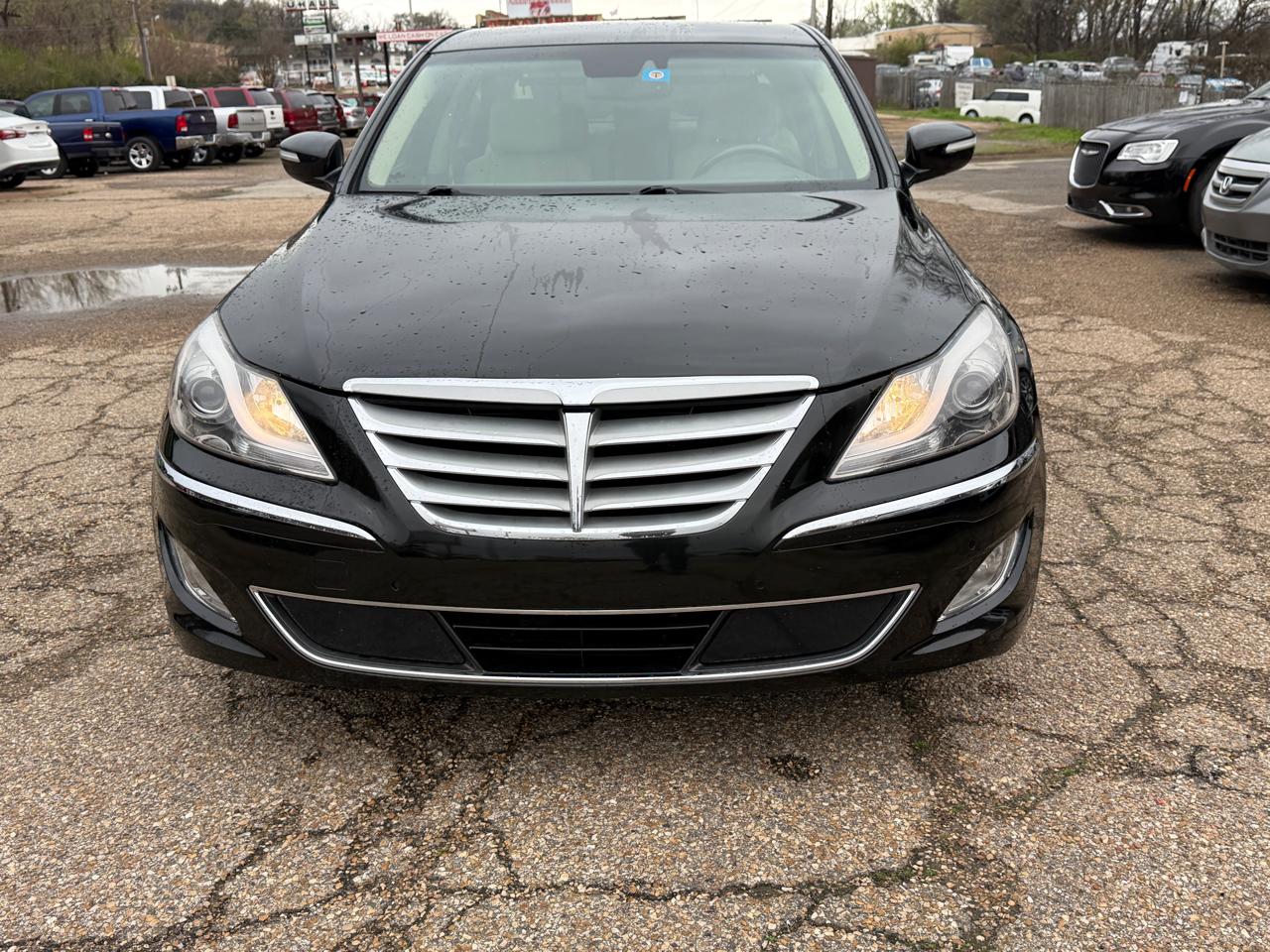 Hyundai Genesis 5.0L R-Spec 2013