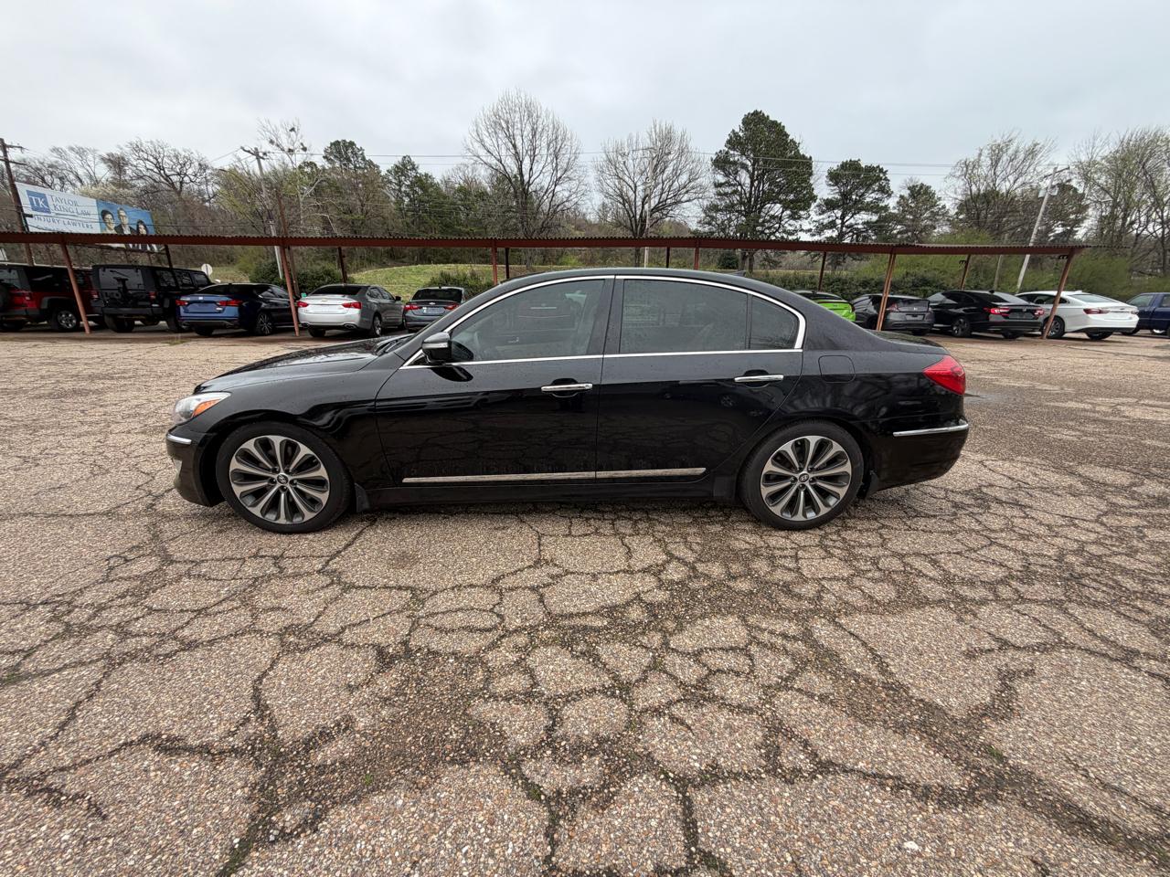 Hyundai Genesis 5.0L R-Spec 2013