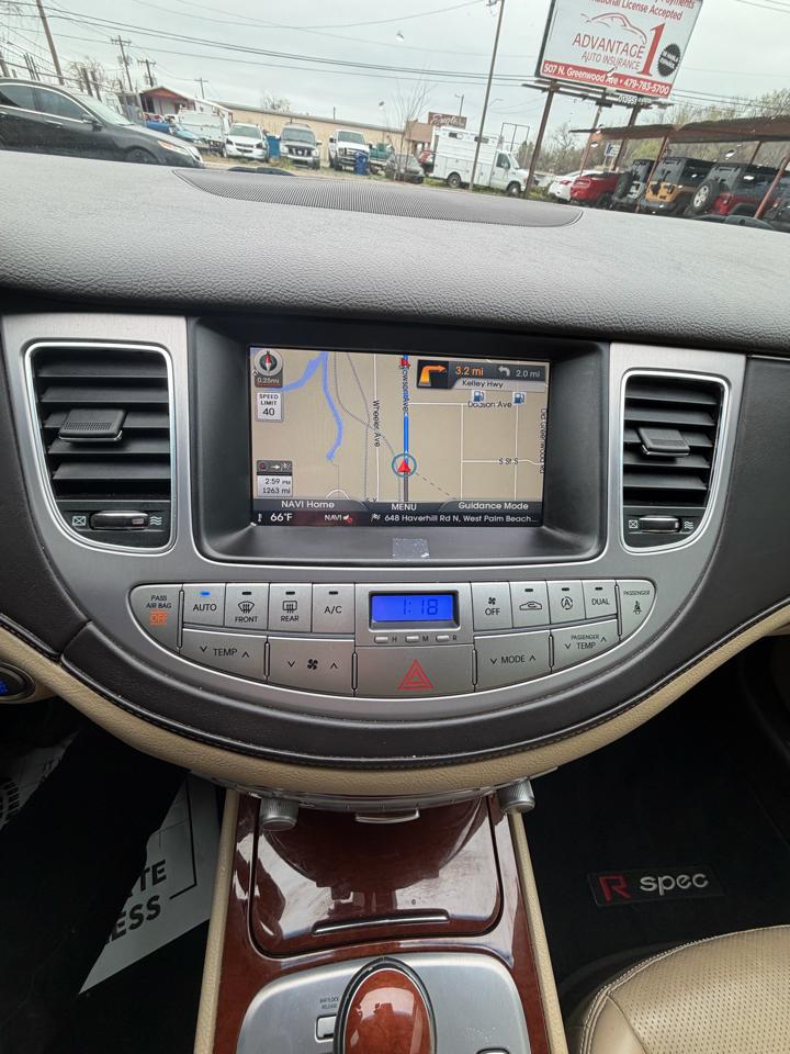 Hyundai Genesis 5.0L R-Spec 2013