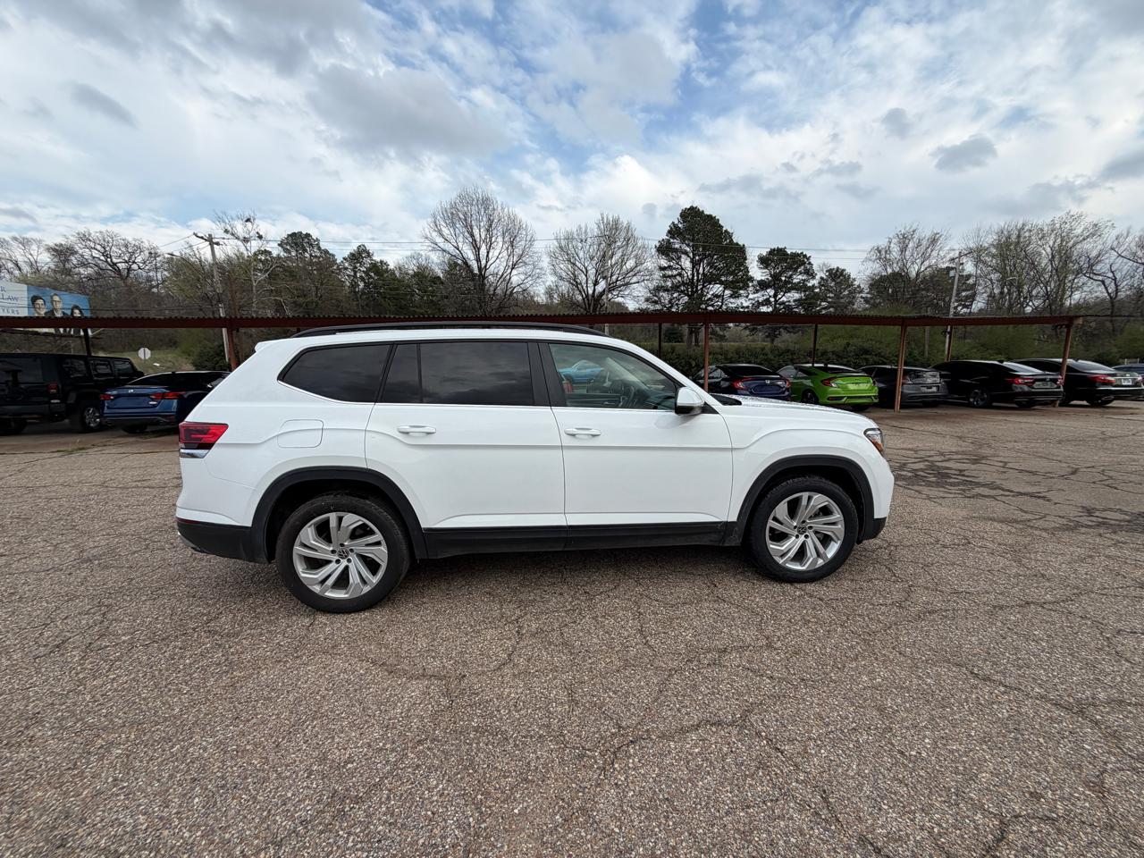 Volkswagen Atlas V6 SE w/Technology 2021