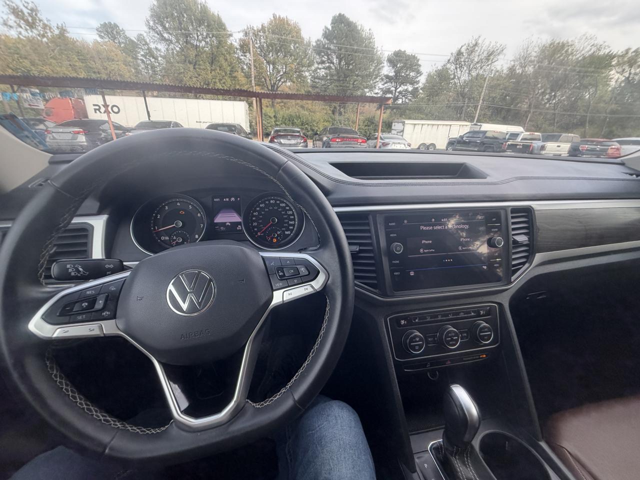 Volkswagen Atlas V6 SE w/Technology 2021