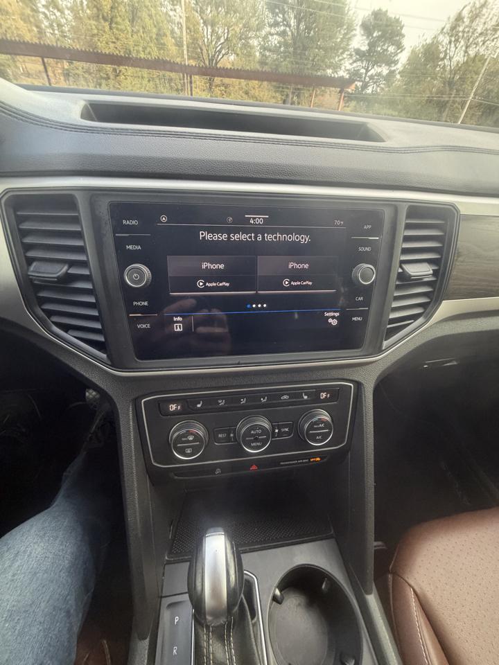 Volkswagen Atlas V6 SE w/Technology 2021