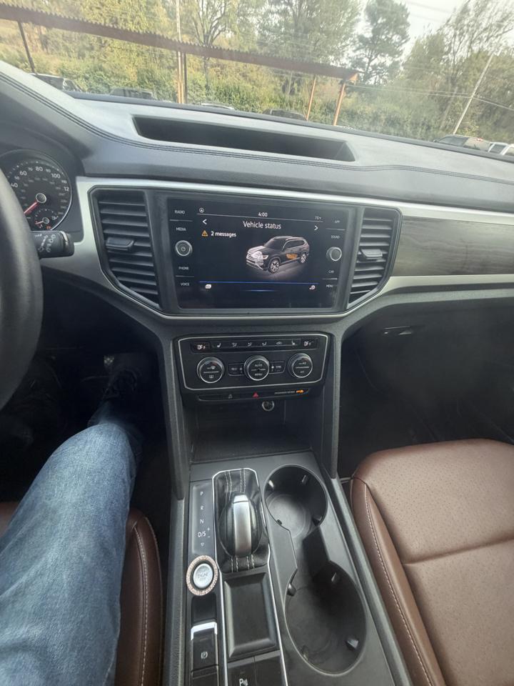 Volkswagen Atlas V6 SE w/Technology 2021