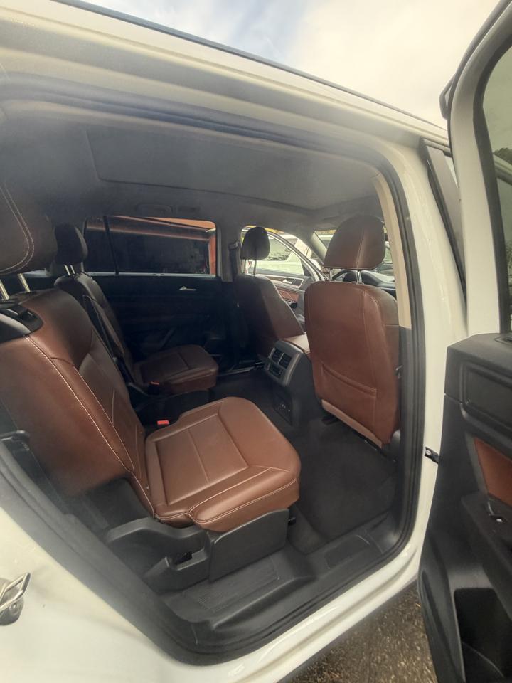 Volkswagen Atlas V6 SE w/Technology 2021