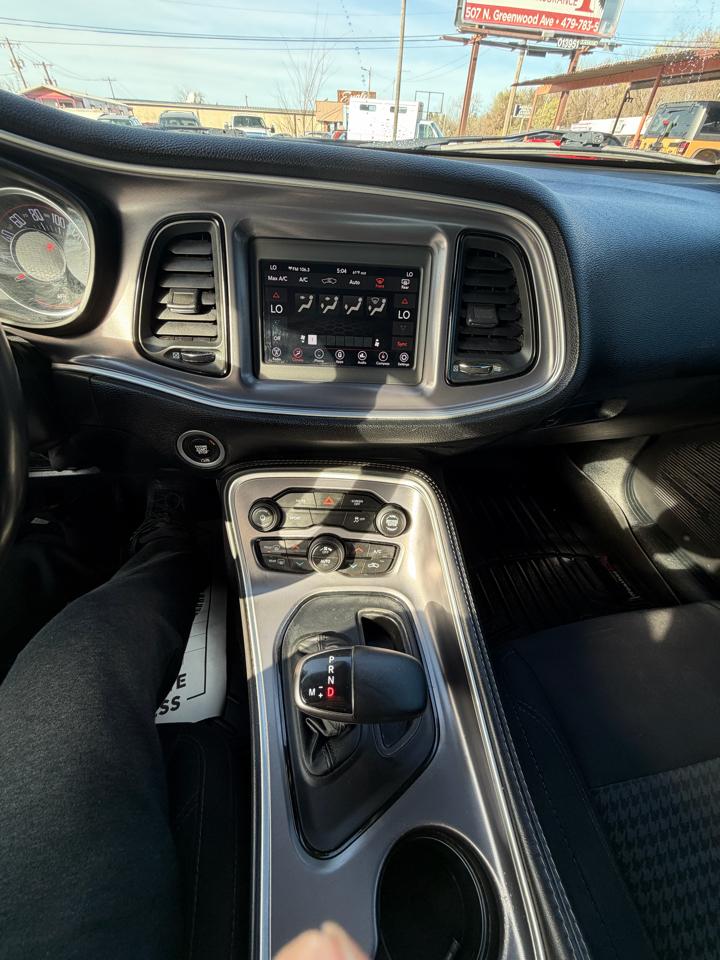 Dodge Challenger SXT 2019