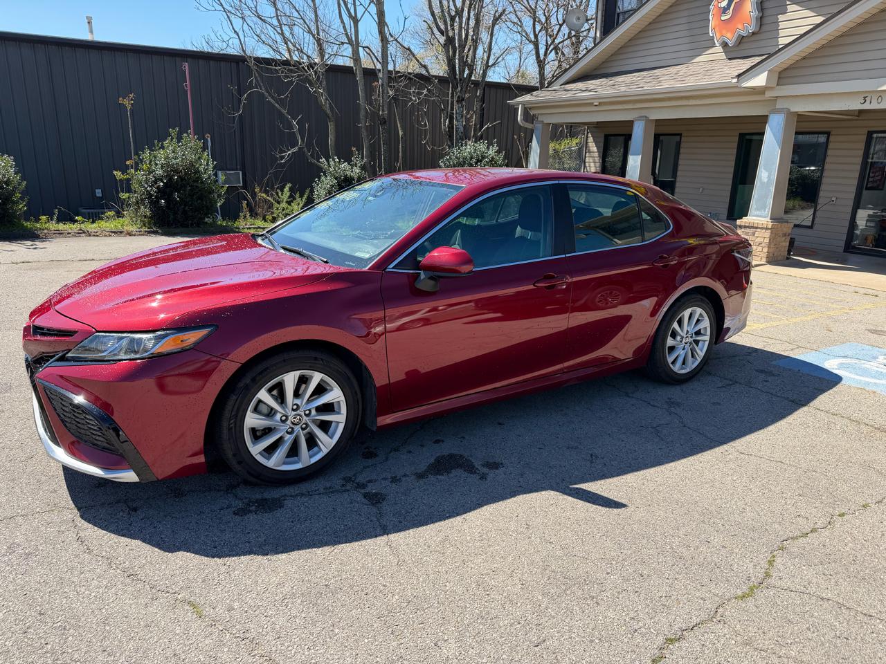 Toyota Camry LE 2021