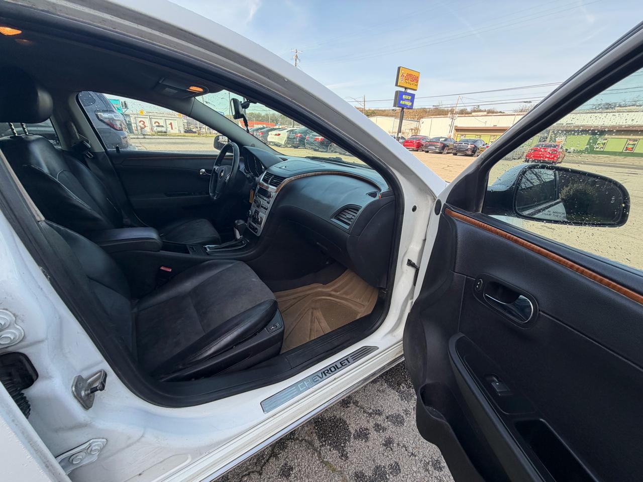 Chevrolet Malibu 2LT 2011