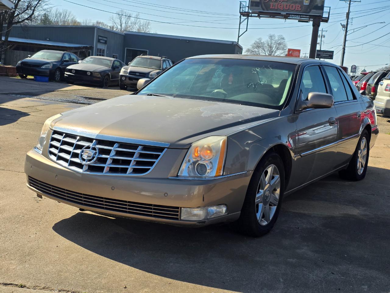 Cadillac DTS Sedan 2006
