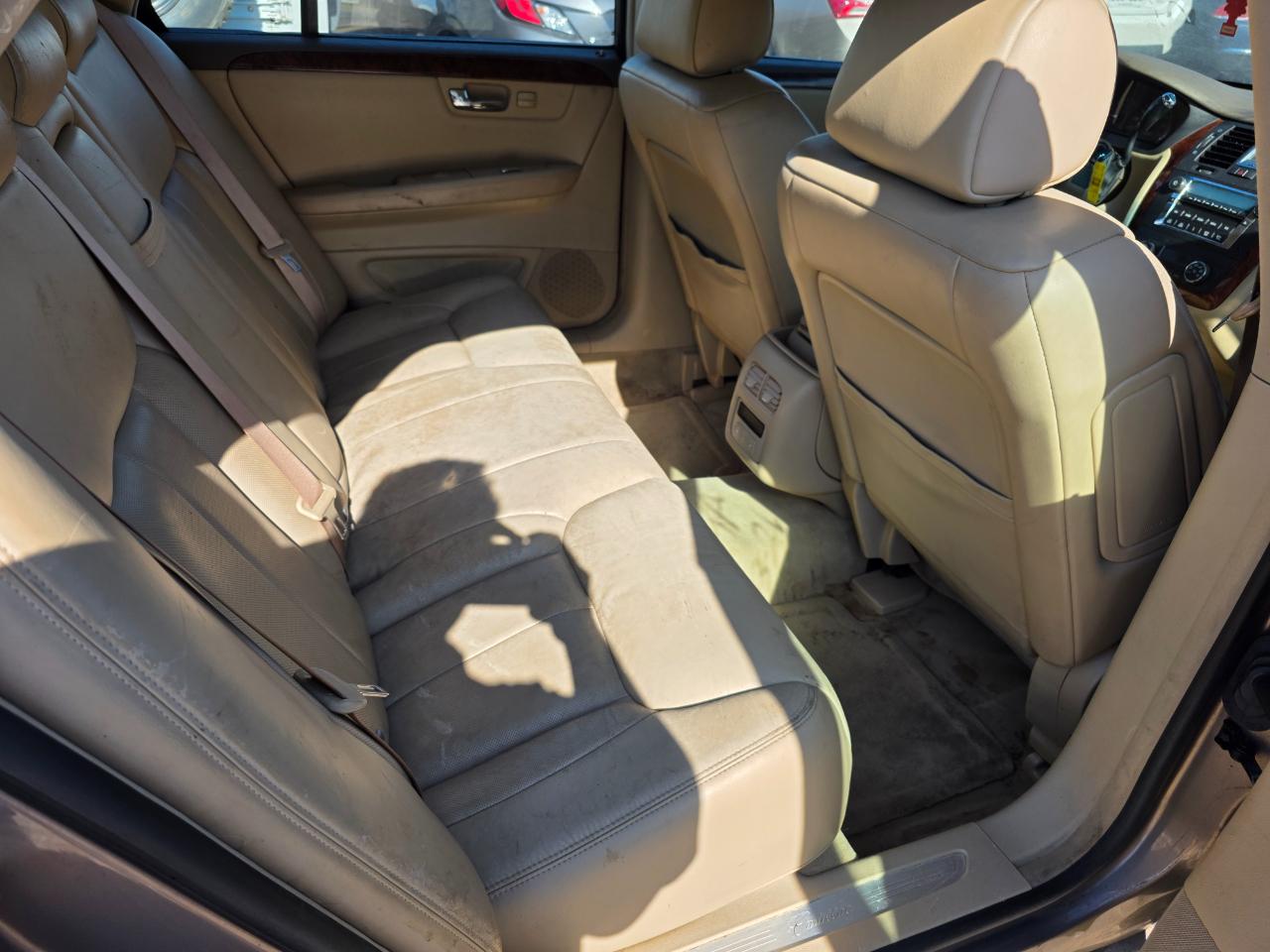 Cadillac DTS Sedan 2006