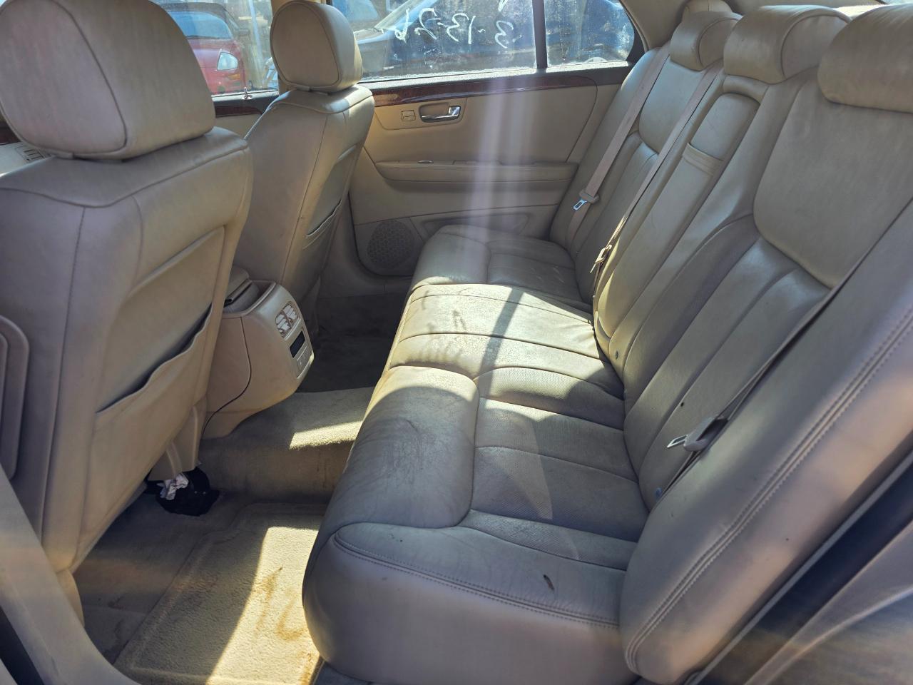 Cadillac DTS Sedan 2006