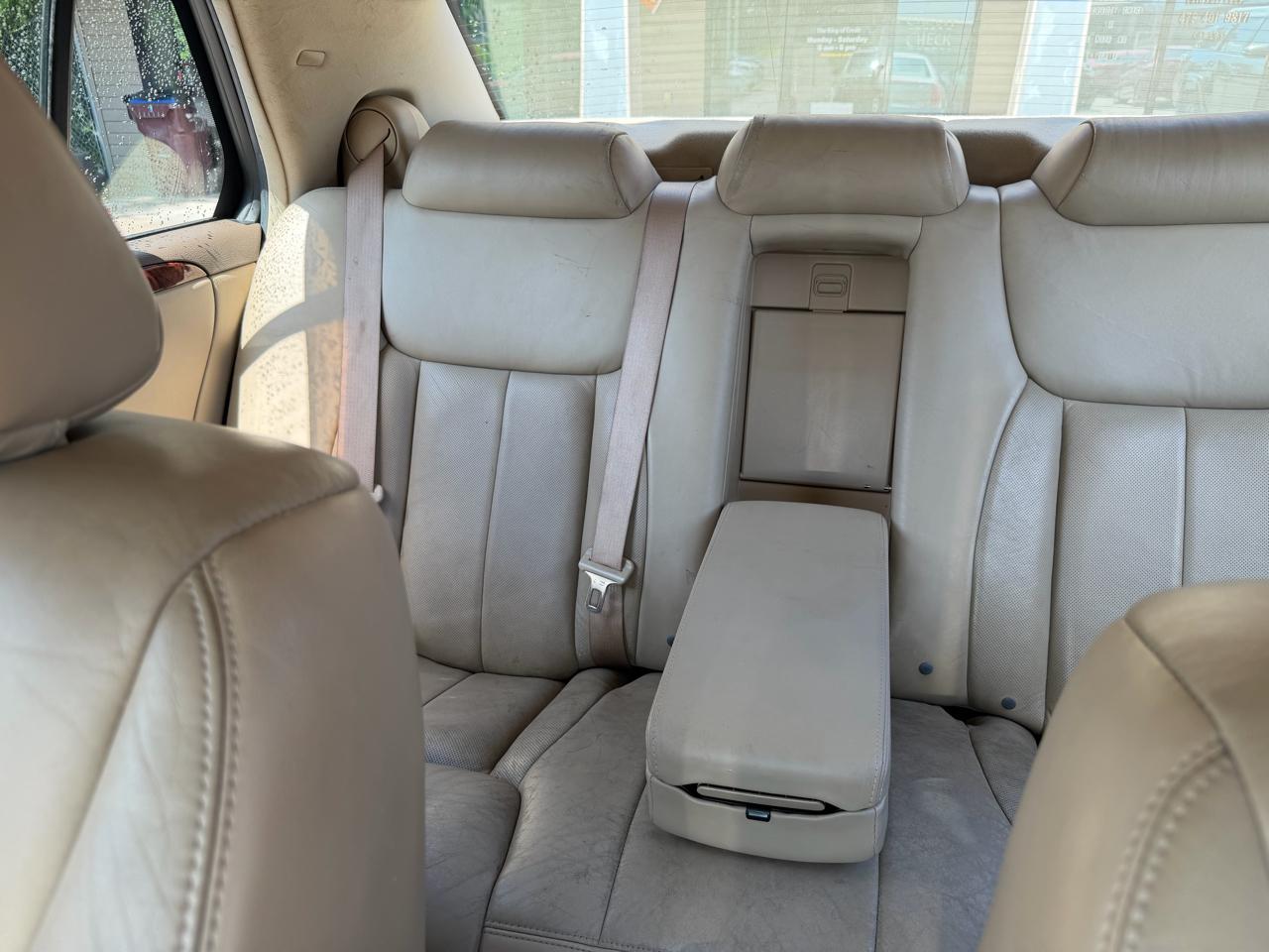 Cadillac DTS Sedan 2006