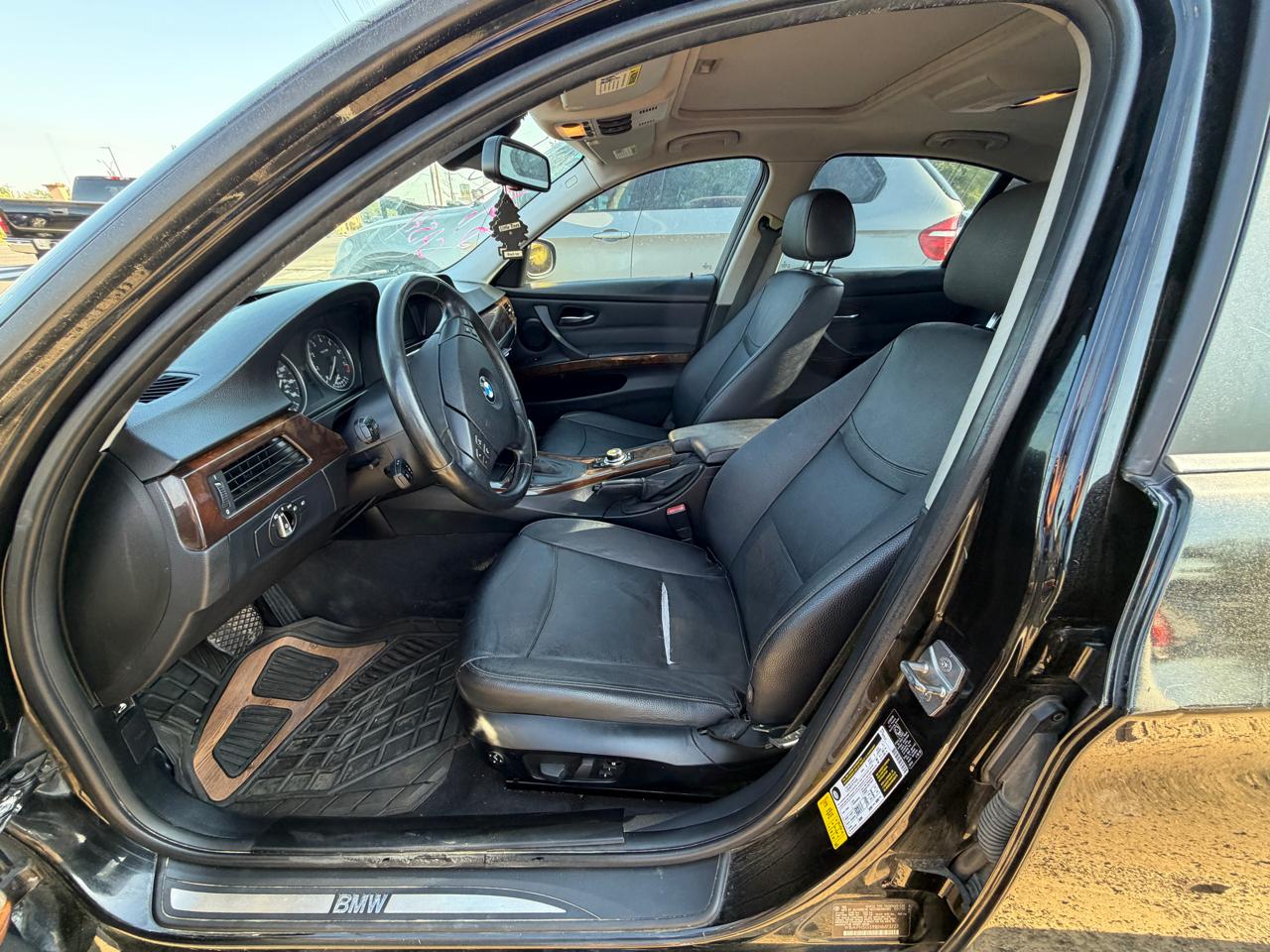 BMW 3-Series 328i SA SULEV 2011