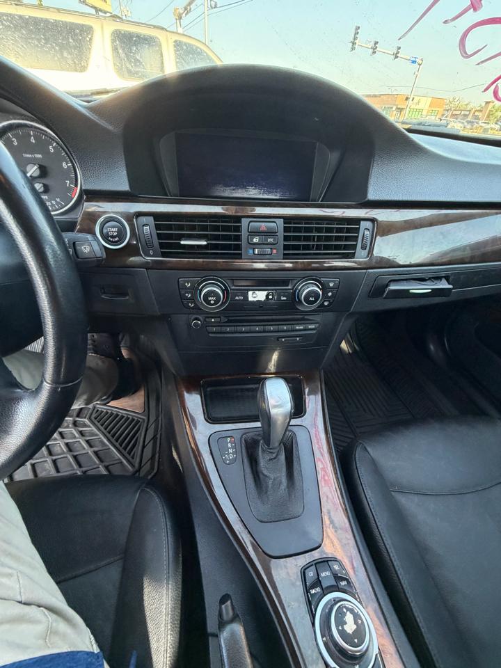 BMW 3-Series 328i SA SULEV 2011