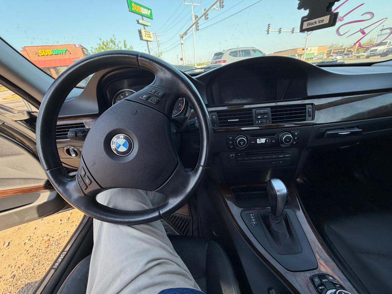 BMW 3-Series 328i SA SULEV 2011