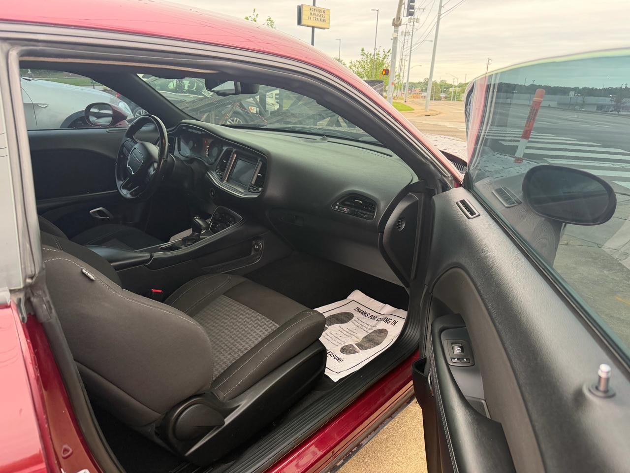 Dodge Challenger SXT 2022