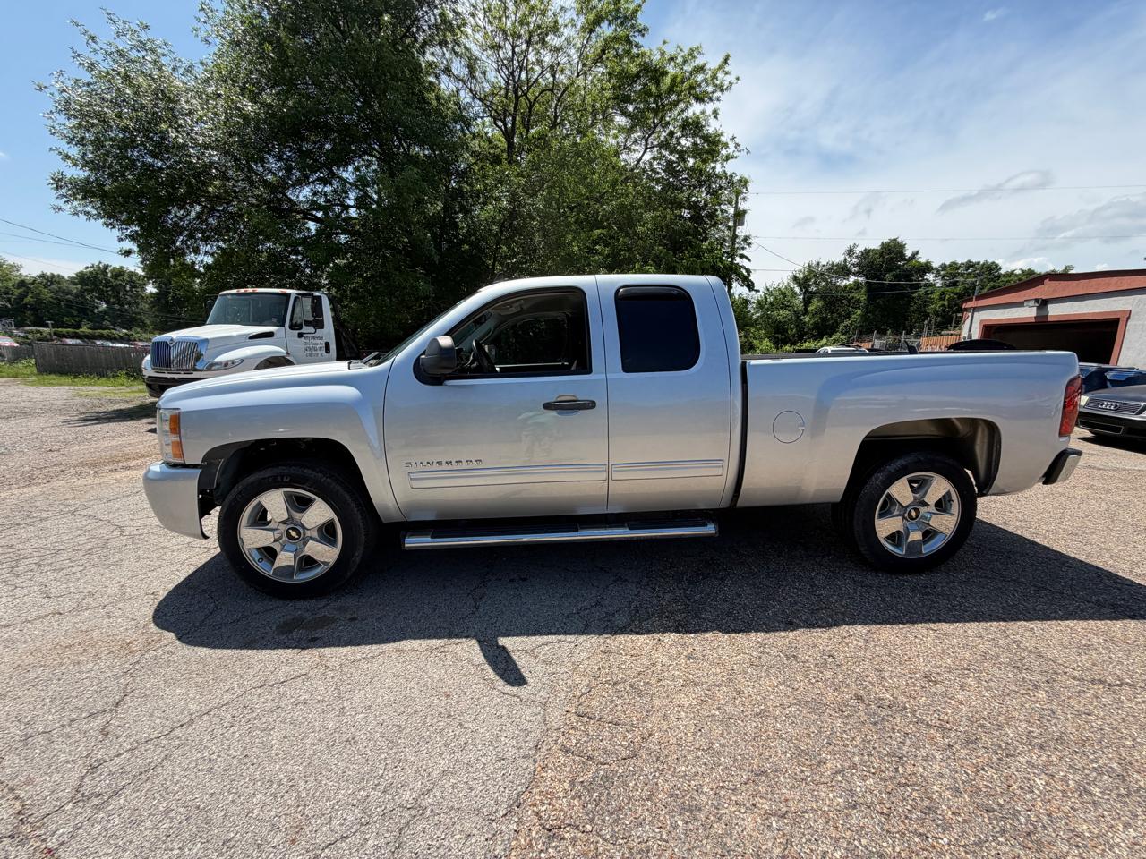 Chevrolet Silverado 1500 LT1 Extended Cab Long Box 4WD 2010