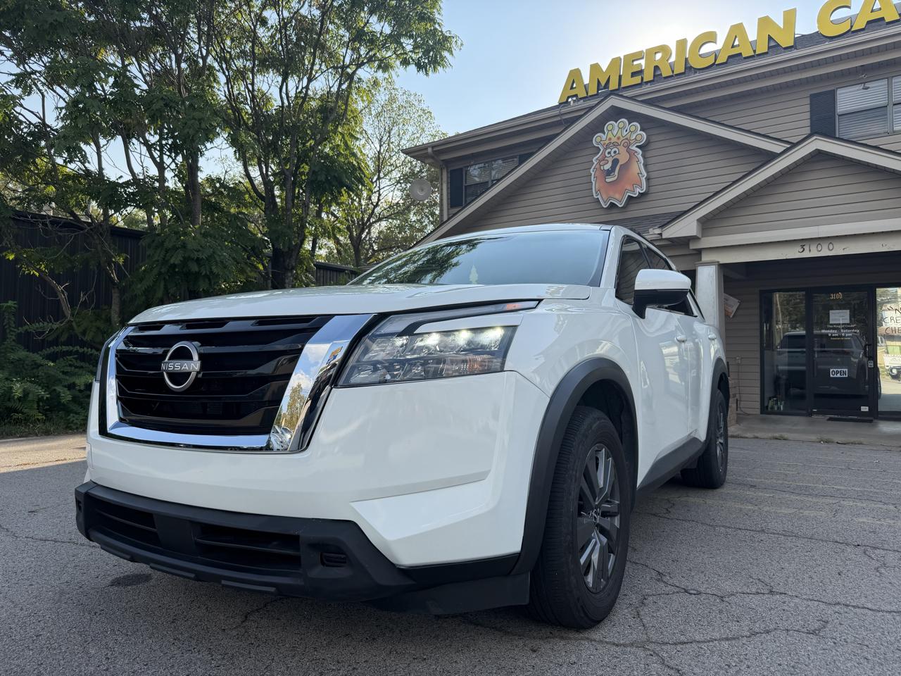 Nissan Pathfinder SV 4WD 2024