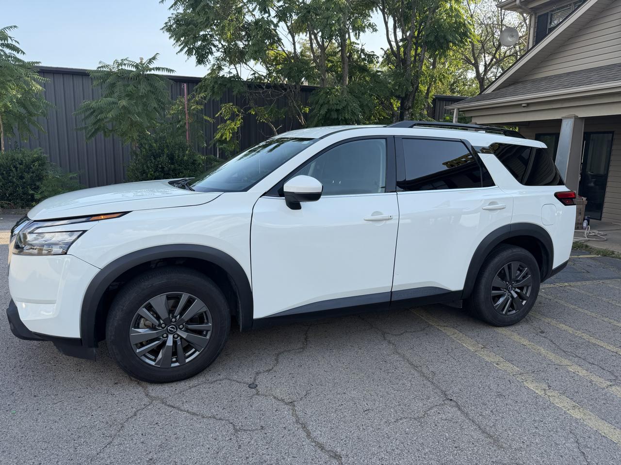 Nissan Pathfinder SV 4WD 2024