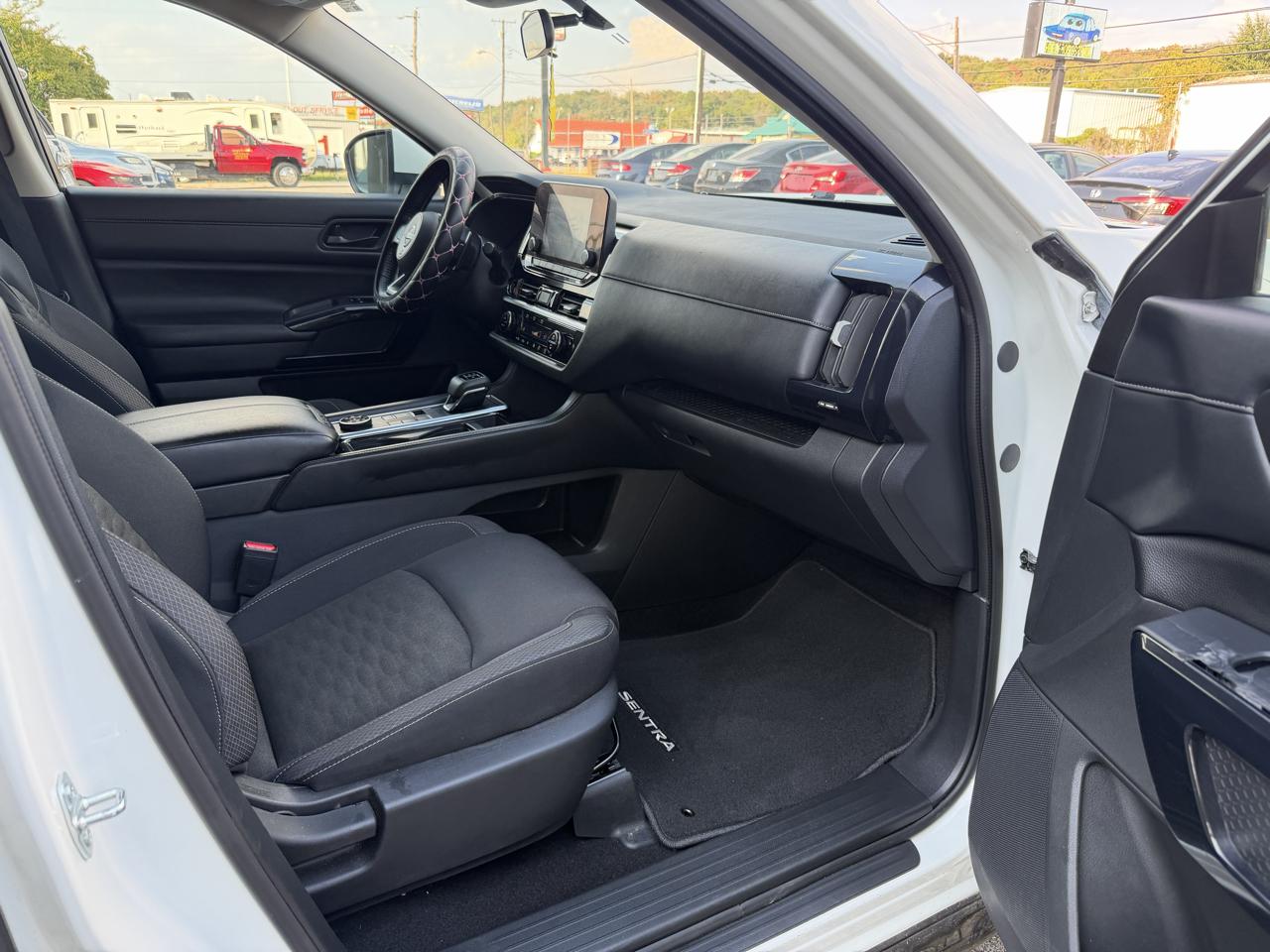 Nissan Pathfinder SV 4WD 2024