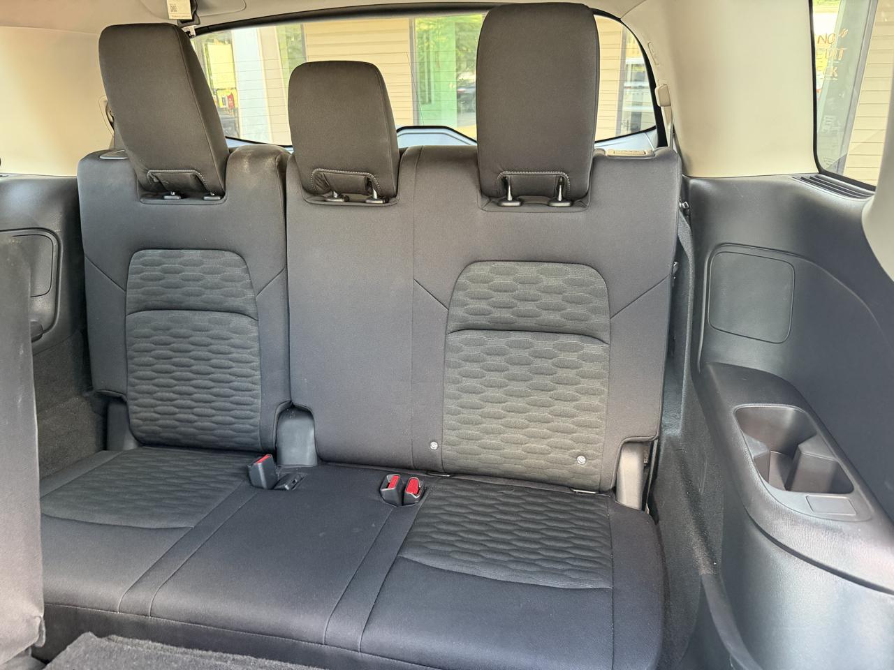 Nissan Pathfinder SV 4WD 2024