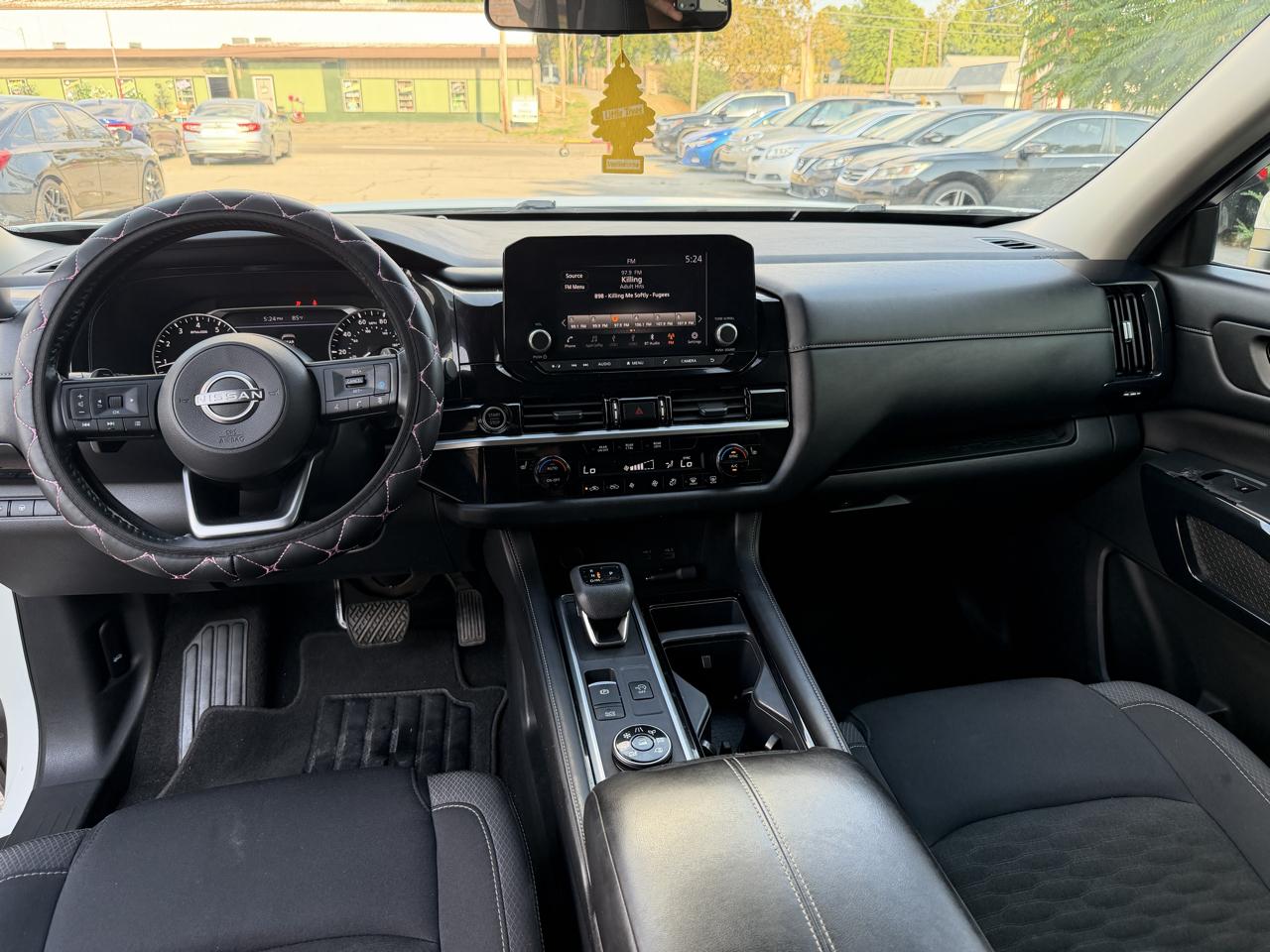 Nissan Pathfinder SV 4WD 2024
